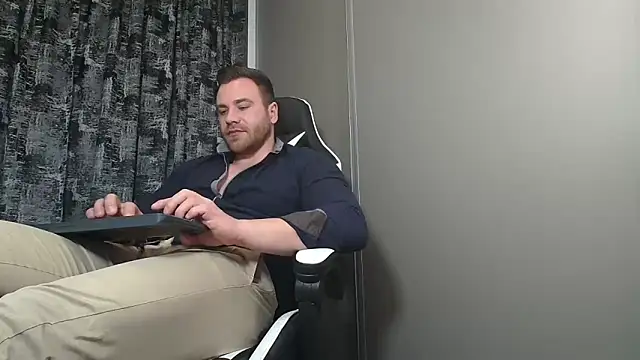 Thori92 online show from 02-11-25, 08:10