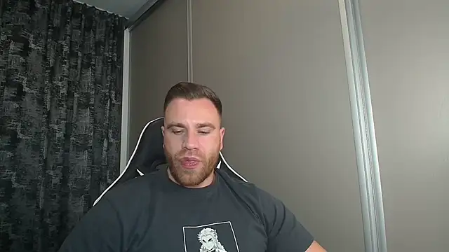 Thori92 online show from 10-22-25, 05:45