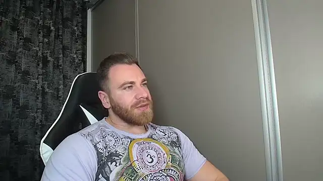 Thori92 online show from 11-28-25, 05:15