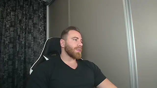 Thori92 online show from 11-29-25, 03:59