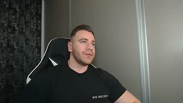 Thori92 online show from 02-28-26, 05:47