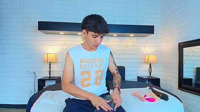 JacoboSwam online show from 12-26-24, 02:37