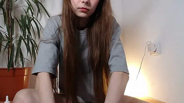 Snapshot of Michelle_Melnss chatting on 12-05-24, 08:22 Michelle Melnss online show from 12-05-24, 08:22