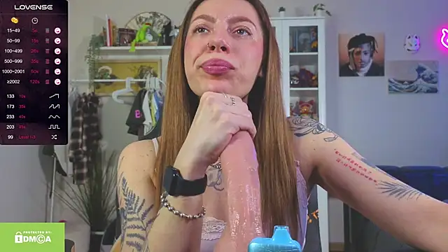 Snapshot of MaryStocks chatting on 12-19-25, 03:30 MaryStocks online show from 12-19-25, 03:30