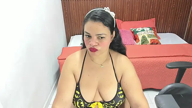 Cloe 35 online show from 11-29-25, 08:12