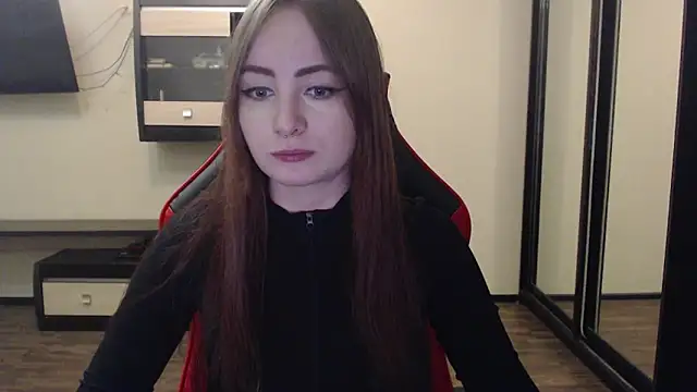 Laralianna online show from 01-06-25, 10:37