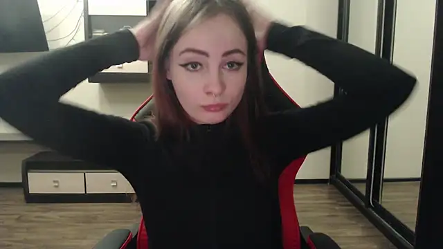 Laralianna online show from 01-11-25, 05:20