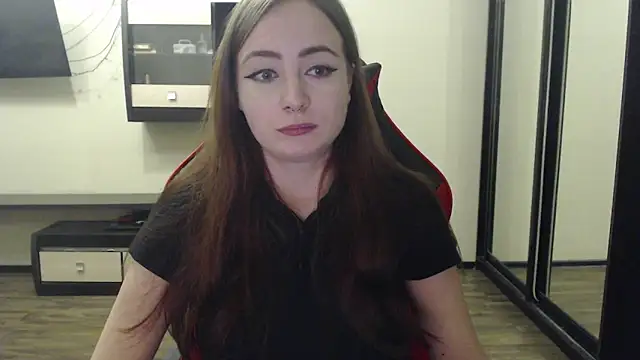 Laralianna online show from 01-12-25, 10:43