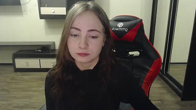 Laralianna online show from 02-05-25, 05:42