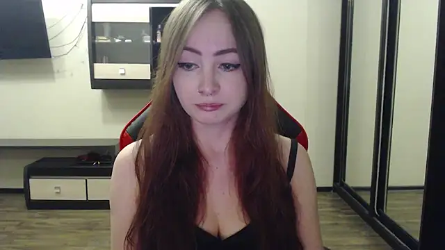 Laralianna online show from 02-15-25, 04:34