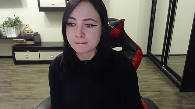 Laralianna online show from 09-24-25, 01:58