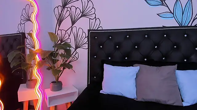 Sweet Ariadna  online show from 11-22-25, 12:26