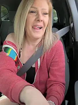 Lexi Shocker online show from 03-01-25, 05:38