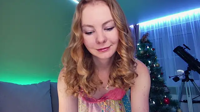 Cuddle Cat online show from 01-01-25, 05:43