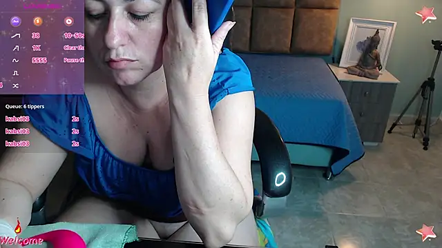 Barbiegomez online show from 02-06-25, 10:48