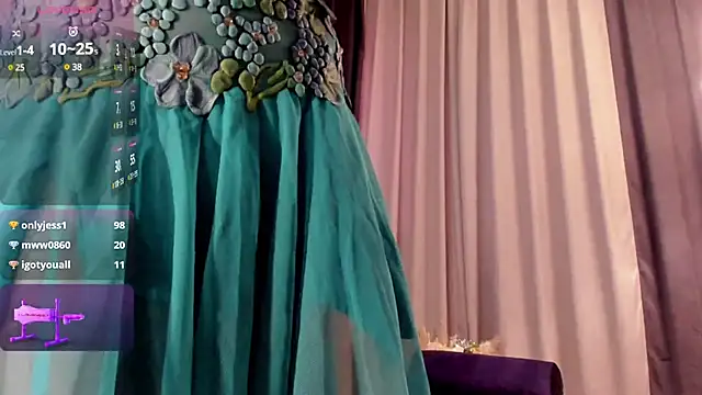 Jullia Moor online show from 12-08-24, 04:04