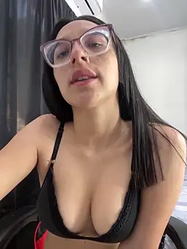 Snapshot of Ninnfa chatting on 01-07-25, 02:41 Ninnfa online show from 01-07-25, 02:41