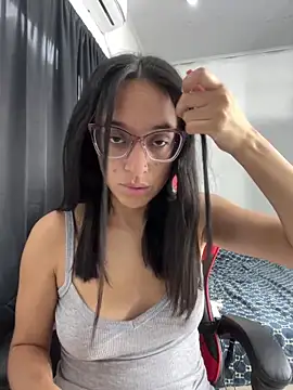 Snapshot of Ninnfa chatting on 02-18-25, 09:20 Ninnfa online show from 02-18-25, 09:20