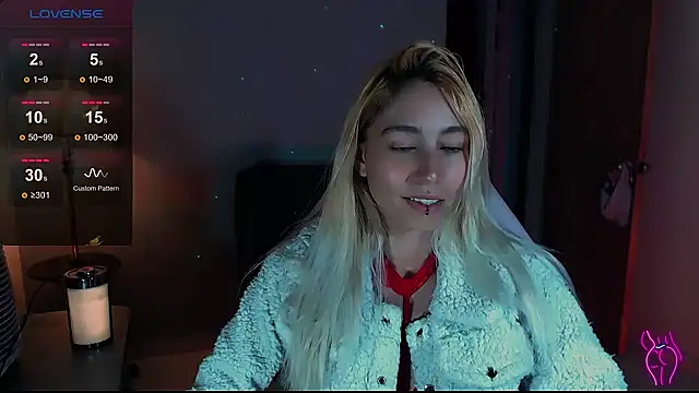 Saucy Jenn online show from 12-15-24, 01:46