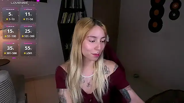 Saucy Jenn online show from 10-25-25, 02:52