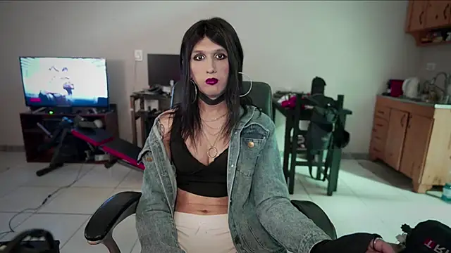 Snapshot of brenda_nataliaok chatting on 01-28-25, 06:49 brenda nataliaok online show from 01-28-25, 06:49