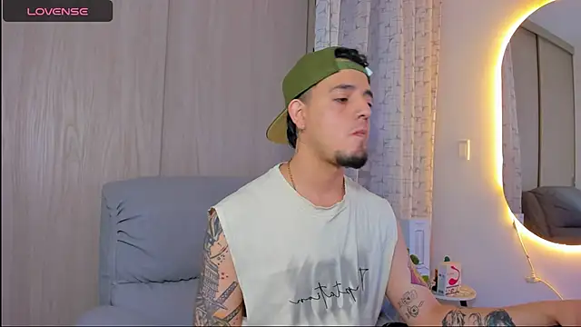 alejandro calderon1 online show from 11-13-25, 10:08