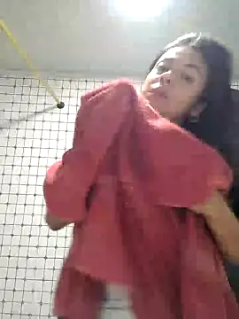 Snapshot of Hannah-grace chatting on 01-15-25, 11:32 Hannah-grace online show from 01-15-25, 11:32