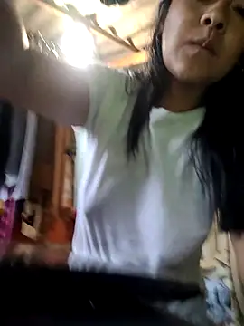 Snapshot of Hannah-grace chatting on 02-16-25, 11:49 Hannah-grace online show from 02-16-25, 11:49
