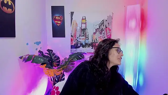 Kyomi chang online show from 11-24-25, 01:22