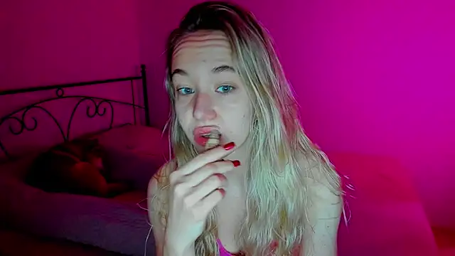 Snapshot of SexyCocobutt chatting on 01-09-25, 07:52 SexyCocobutt online show from 01-09-25, 07:52