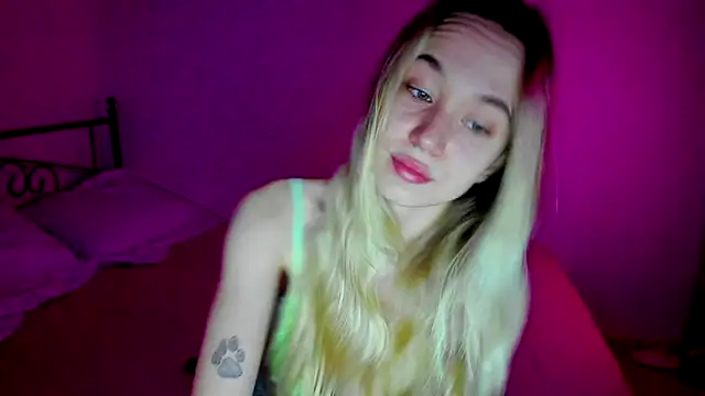 Snapshot of SexyCocobutt chatting on 03-07-25, 08:45 SexyCocobutt online show from 03-07-25, 08:45