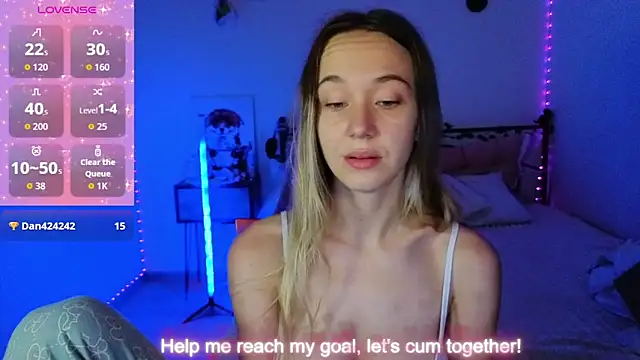 Snapshot of SexyCocobutt chatting on 10-04-25, 05:38 SexyCocobutt online show from 10-04-25, 05:38