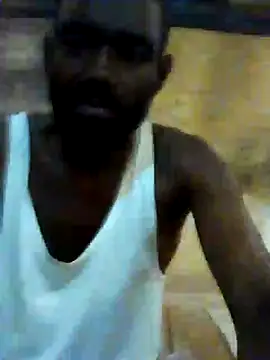 Snapshot of Johnny_emboh chatting on 10-07-25, 09:39 Johnny emboh online show from 10-07-25, 09:39