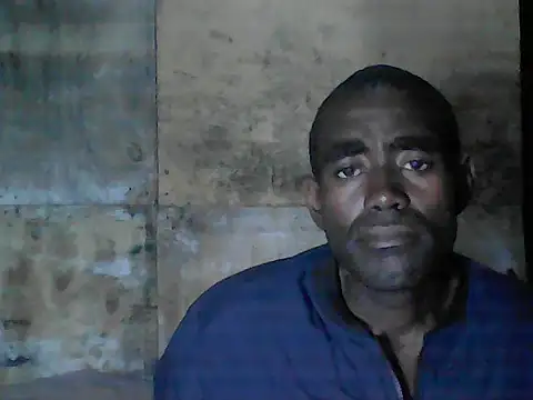Snapshot of Johnny_emboh chatting on 10-16-25, 09:16 Johnny emboh online show from 10-16-25, 09:16