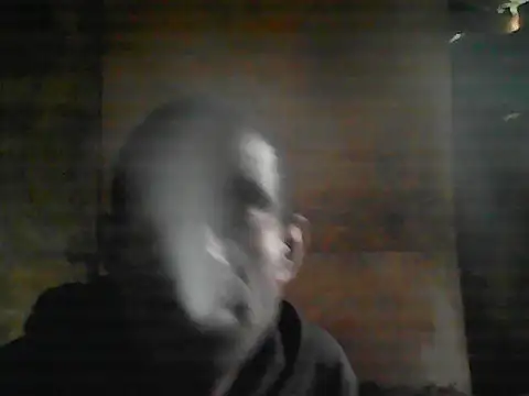 Snapshot of Johnny_emboh chatting on 10-19-25, 06:47 Johnny emboh online show from 10-19-25, 06:47