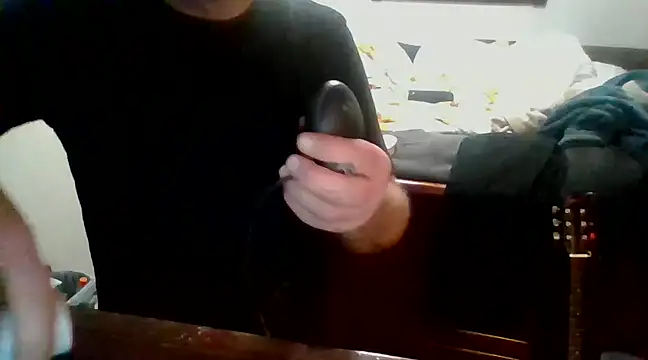 Snapshot of twotonetommyme chatting on 01-06-25, 10:57 twotonetommyme online show from 01-06-25, 10:57