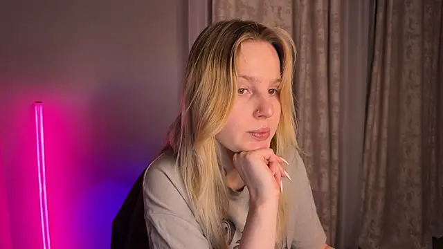 Chanel Gill online show from 01-13-25, 03:56