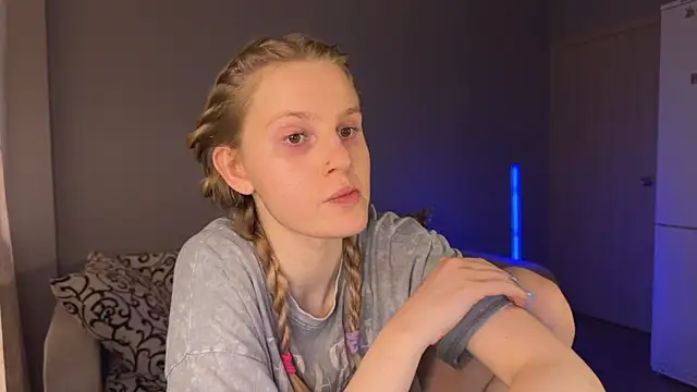 Chanel Gill online show from 03-13-25, 01:50