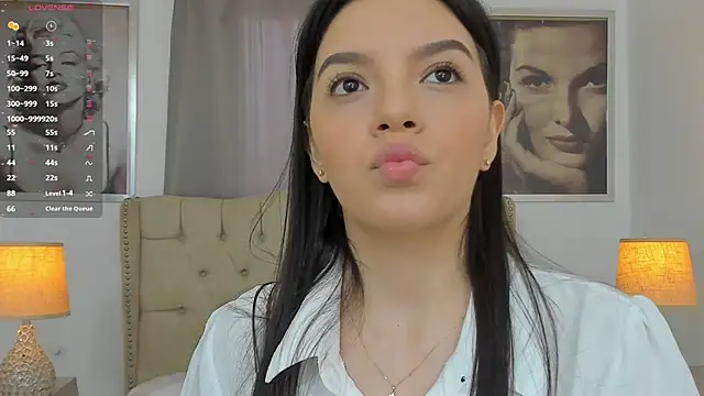 Snapshot of Beautyari_ chatting on 02-01-25, 12:05 Beautyari online show from 02-01-25, 12:05