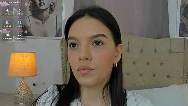 Snapshot of Beautyari_ chatting on 03-04-25, 12:22 Beautyari online show from 03-04-25, 12:22