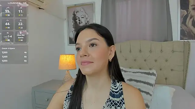 Snapshot of Beautyari_ chatting on 03-06-25, 12:19 Beautyari online show from 03-06-25, 12:19