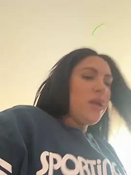 MeghanXO online show from 10-28-25, 01:58