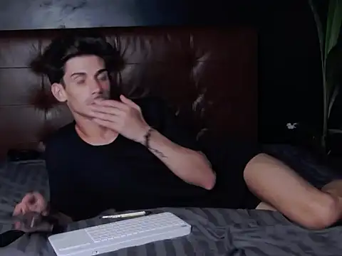 DanielCrush1 online show from 09-20-25, 10:16