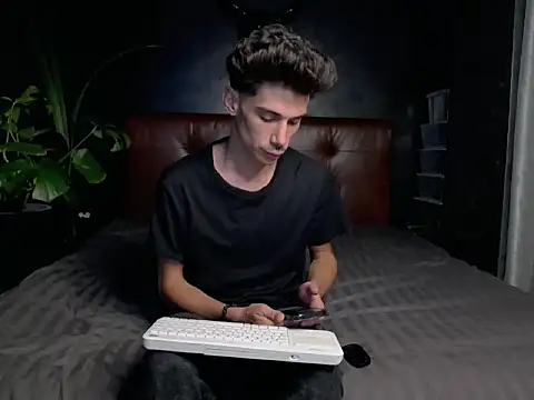 DanielCrush1 online show from 10-01-25, 05:30