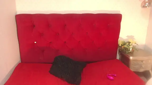 IvyBlueFabray online show from 12-23-24, 12:35