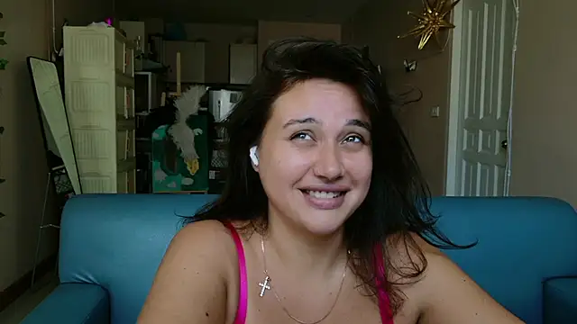 Snapshot of AminaCharm chatting on 11-17-25, 04:18 AminaCharm online show from 11-17-25, 04:18