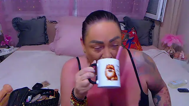 BustyVicky online show from 09-12-25, 09:04