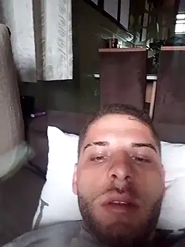 PauGostoso051 online show from 10-18-25, 04:52