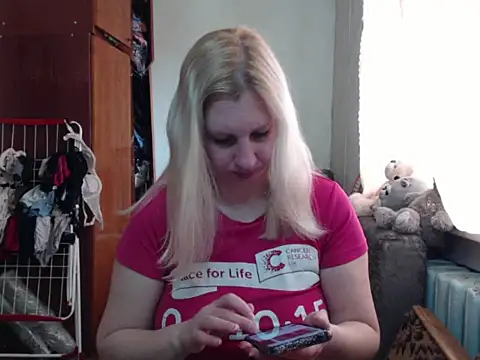 BustyBlond online show from 03-05-25, 10:00