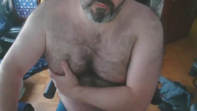 Snapshot of mikeyhotbear chatting on 01-03-25, 03:55 mikeyhotbear online show from 01-03-25, 03:55